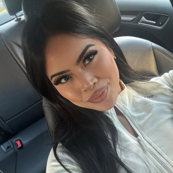kellymariee04